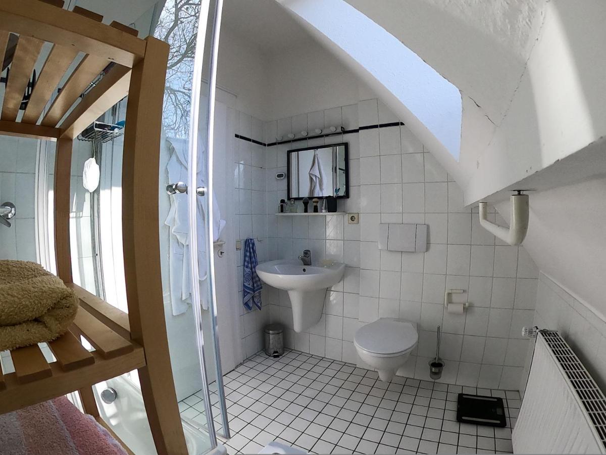 Zentrale Grosse Ferienwohnung -94Qm- Oldenburg - Bettwaesche Und Handtuecher Sind Vorhanden Ngoại thất bức ảnh